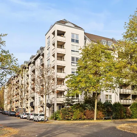 Апартаменты Edler Wohnraum Boutique-apartment Mit Boxspringbett, Siemens-kaffeevollautomat, Lift, Garage & Wlan 418 Mbps Хемниц