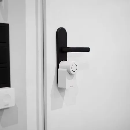 Апартаменты Edler Wohnraum Noble Stadtoase Mit Boxspringbett, Kaffeevollautomat, Lift & Parkplatz Хемниц