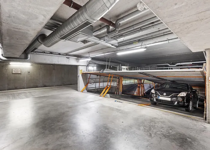 Edler Wohnraum Noble Stadtoase Mit Boxspringbett, Kaffeevollautomat, Lift & Parkplatz Chemnitz